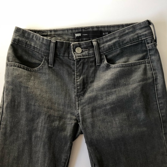 Levi’s legging style denim. EUC like new - Picture 3 of 5